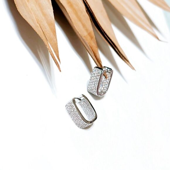 Diamond hoop earrings S422 - Picture 1 of 2